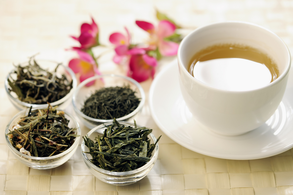 berry leaves tea as home remedy for diarrhea